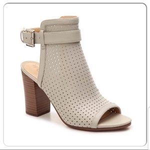 Sam Edelman Emmie leather peep toe booties 7.5